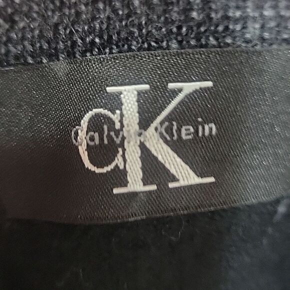 CK Calvin Klein 100%Merino wool v neck, size L - Picture 3 of 5